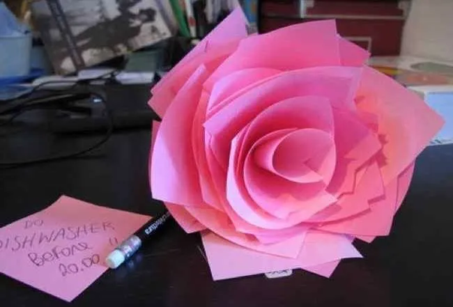 Hazlo tú mismo: una rosa de papel