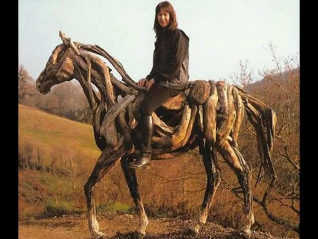 Heather Jansch. Esculturas hechas con palos y ramas por esta artista.