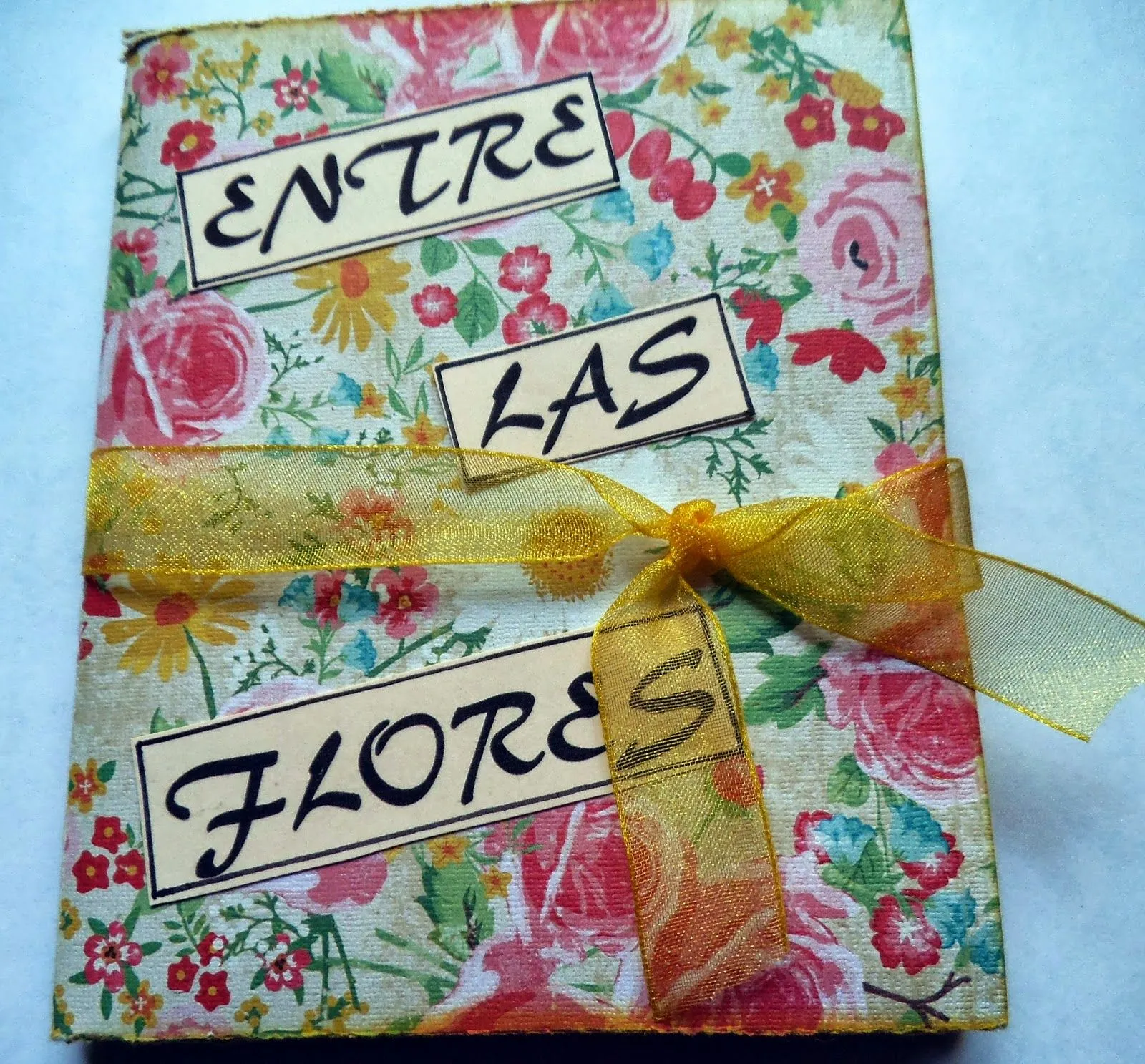 El herbario de las hadas: Entre las flores