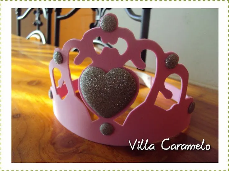 Hermosa corona de goma eva o foamy