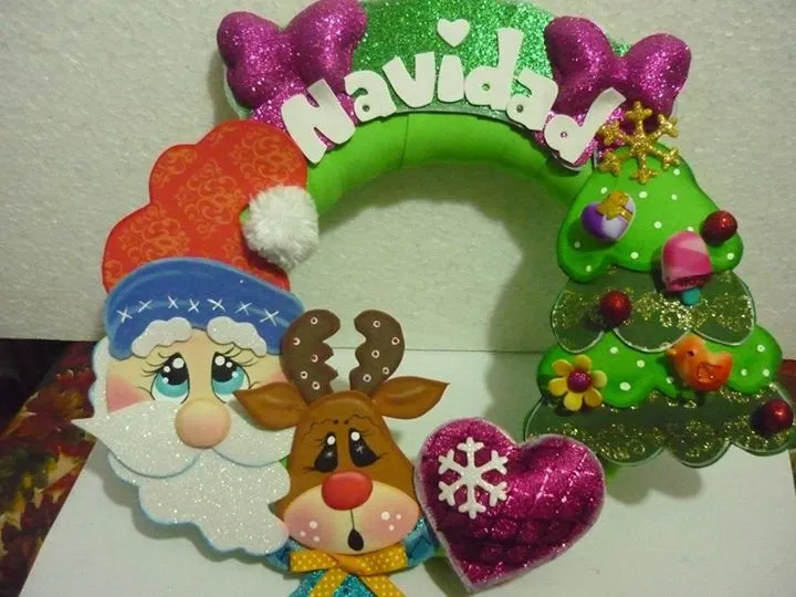 Hermosa corona de Navidad - moldes - Todo en Goma Eva Hermosa corona de Navidad - moldes - Todo en Goma Eva