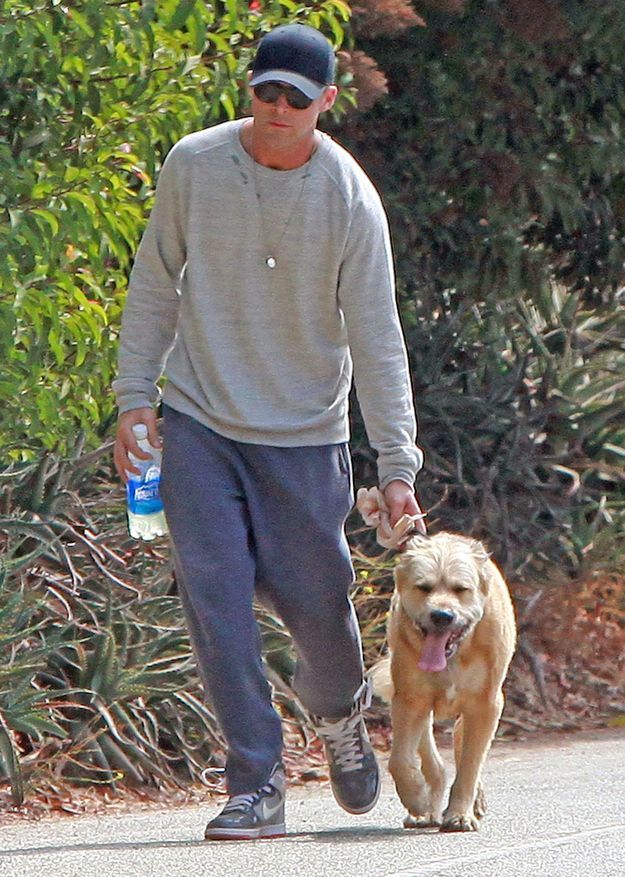 He's disrespectful. He once took his dog to a yoga class and it peed in the  corner. | Community Post: 13 Reasons Ryan Gosling Isn't That Great