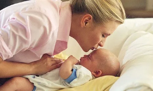Tu primer hijo está en casa... ¿Y ahora qué? Tu primer hijo está en casa... ¿Y ahora qué?