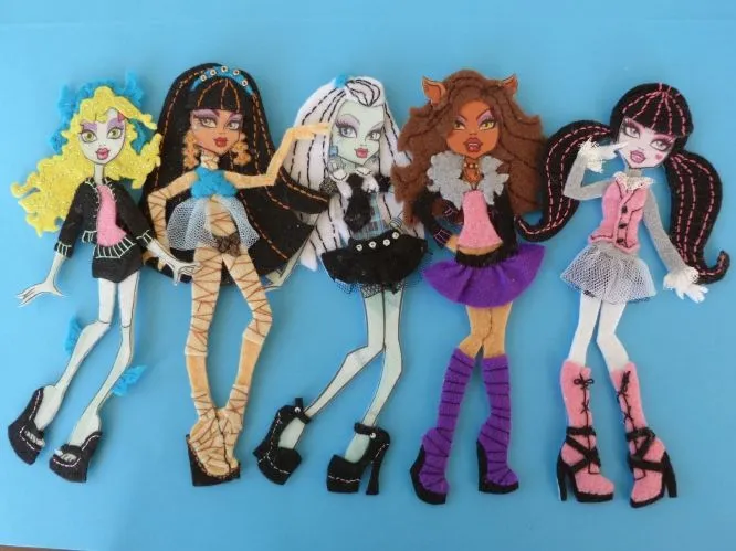 CON HILO Y TELAS: Monster High de fieltro