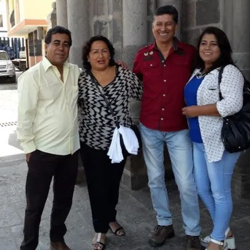 Entre Hilos y Puntadas: Chambrita para bebé