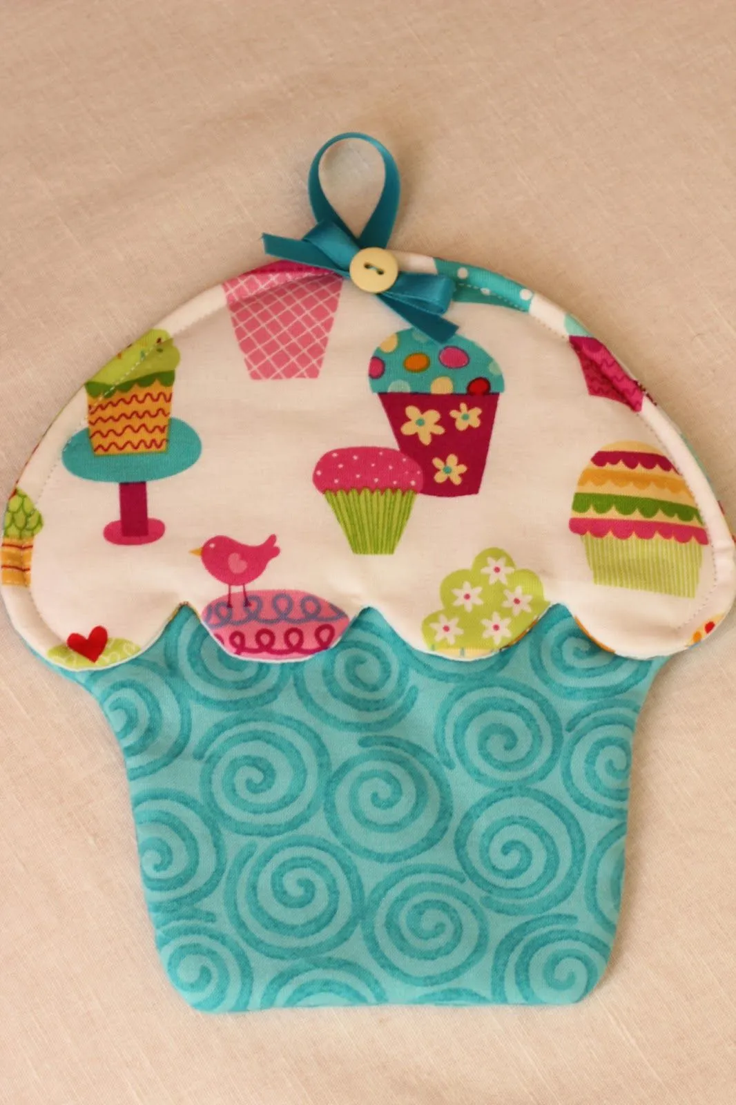 MI HOGAR DE PATCHWORK: CUPCAKE - COGEDOR DE COCINA MI HOGAR DE PATCHWORK: CUPCAKE - COGEDOR DE COCINA