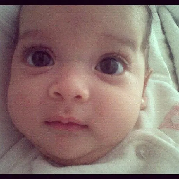 Hola soy Agustina y tengo los ojos mas grandes del mundo <3<3 ... Hola soy Agustina y tengo los ojos mas grandes del mundo <3<3 ...