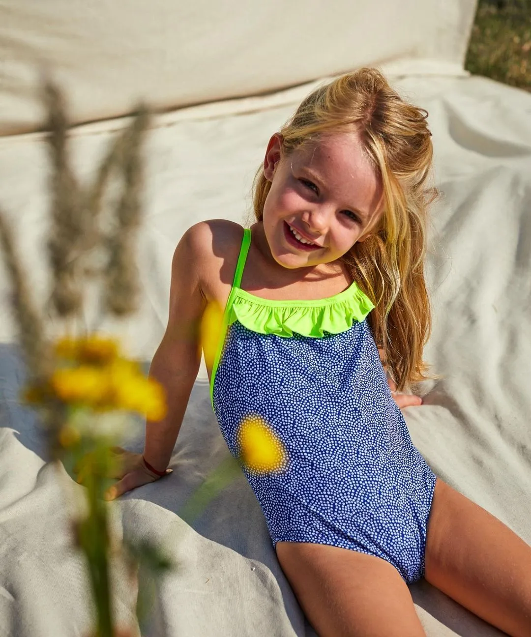 Es hora de irse a la playa! Nuestra selección de trajes de baño para niña
