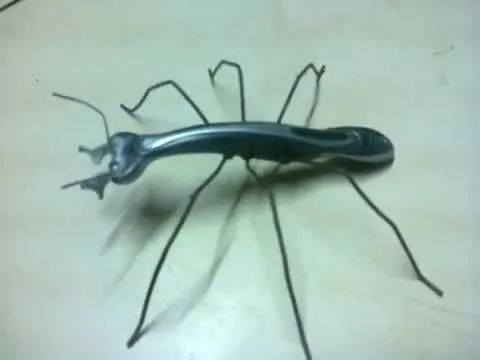 hormiga hecha con materiales reciclados.. - YouTube hormiga hecha con materiales reciclados.. - YouTube