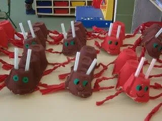 ENTRE HORMIGAS 2: MANUALIDADES