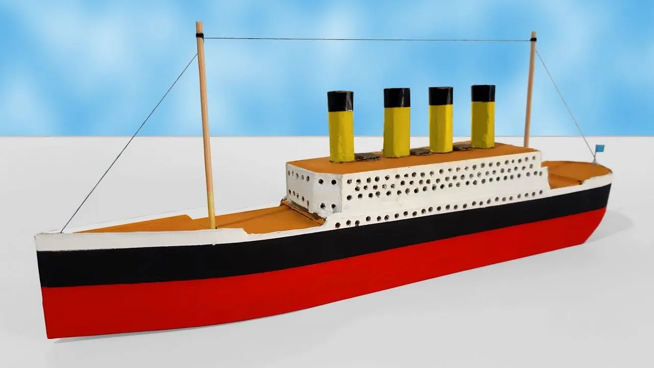 How to make the TITANIC out of cardboard - YouTube How to make the TITANIC out of cardboard - YouTube