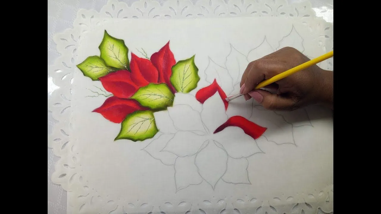 How To Paint Poinsettia / Pintura En Tela Como Pintar Una Nochebuena Para  Navidad - YouTube