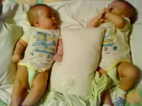Gemelos de 3 meses - Imagui