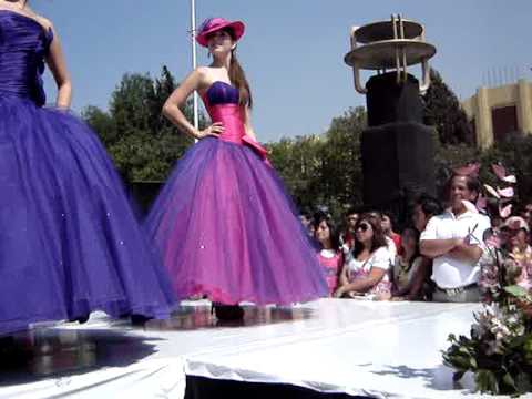 Esmeralda pasarela XV años-EsmeJohnny Manía - YouTube Esmeralda pasarela XV años-EsmeJohnny Manía - YouTube