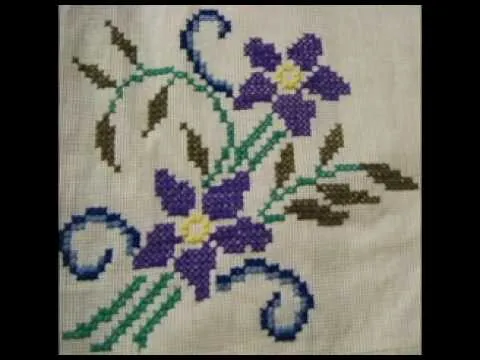 Flores en punto de cruz - IMujer