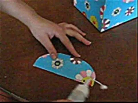 como hacer una caja para lluvia de sobres - YouTube