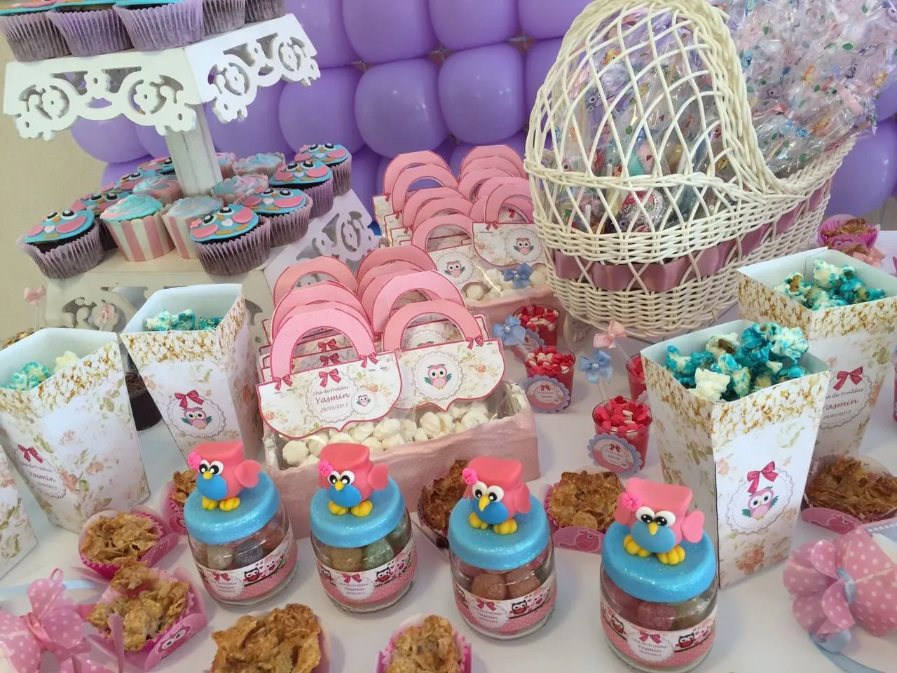 http://digitalsimples.blogspot.com.br/2014/05/kit-de-aniversario-personalizado-tema.html