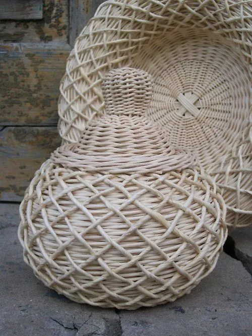 http://www.pinterest.com/tamarita85/cesteria-con-papel-periodico ...