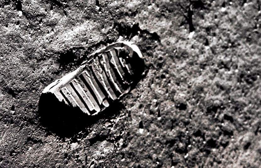 La primera huella de Neil Armstrong en la Luna