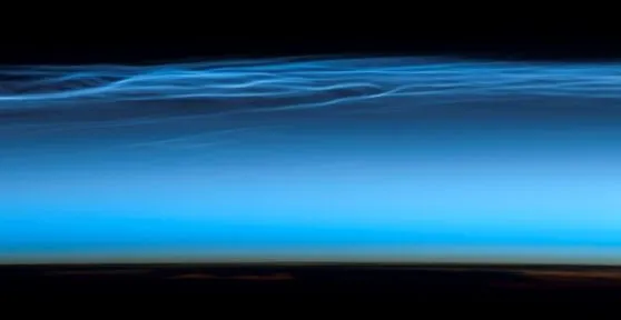 El humo que dejan los meteoros provoca extrañas nubes — Otro mundo ...