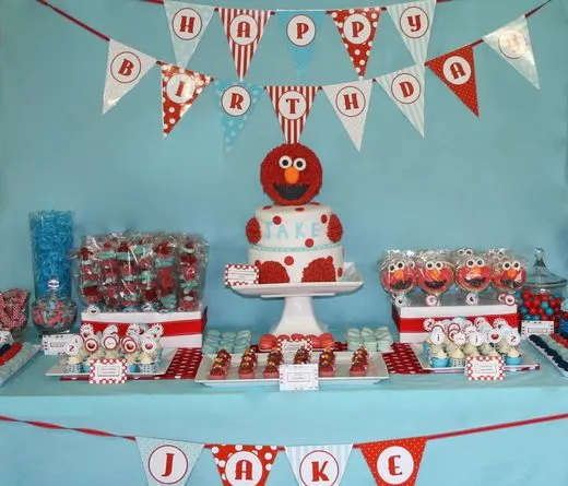 Idea primer cumpleaños temático: Elmo de Barrio Sésamo! –