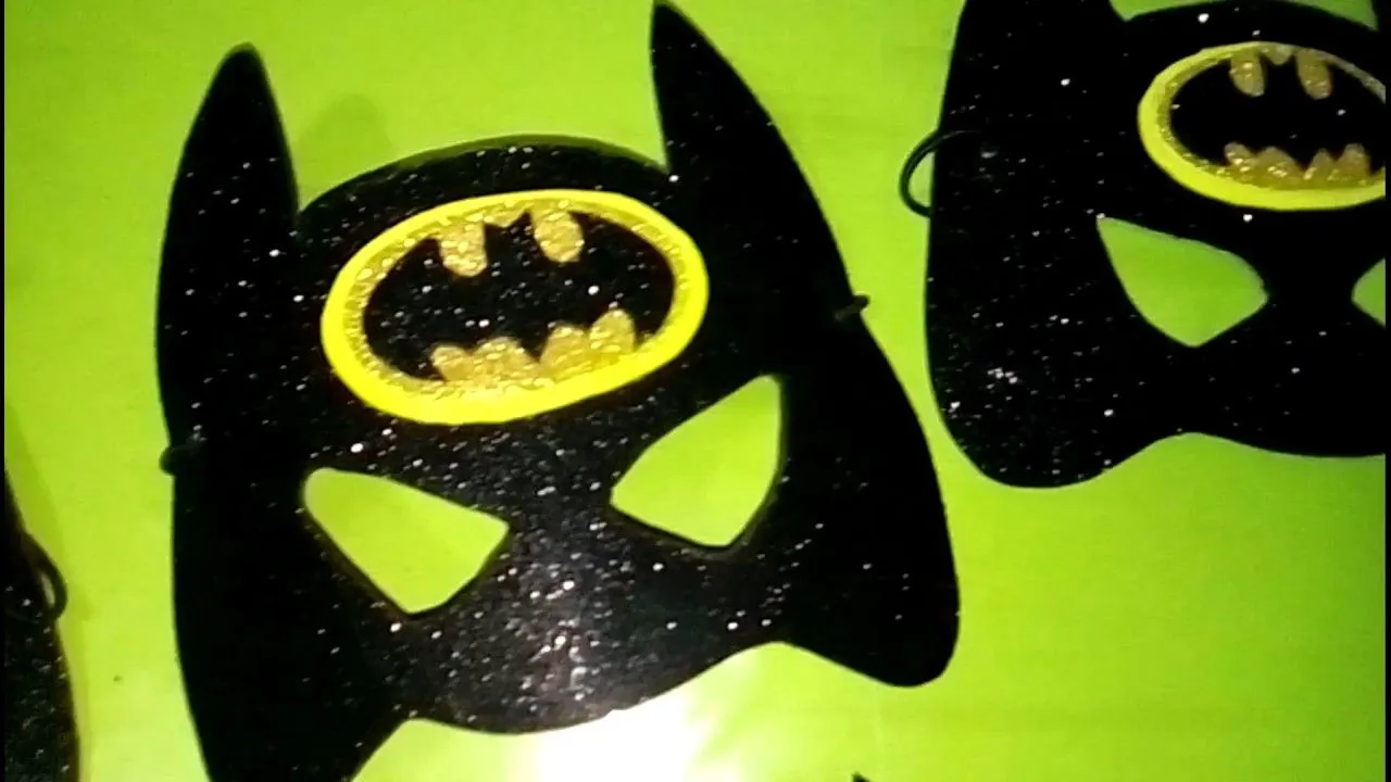 IDEA /MASCARAS DE FOAMI CON DIAMANTINA - YouTube IDEA /MASCARAS DE FOAMI CON DIAMANTINA - YouTube