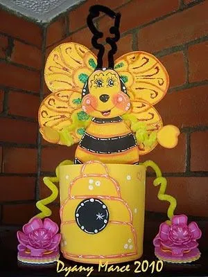 Abejas y panal en goma eva - Imagui