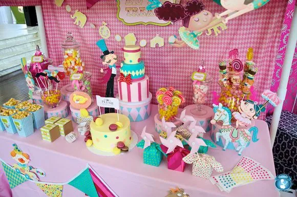 Tarta de circo para cumpleaños | Fiestas y celebraciones Tarta de circo para cumpleaños | Fiestas y celebraciones
