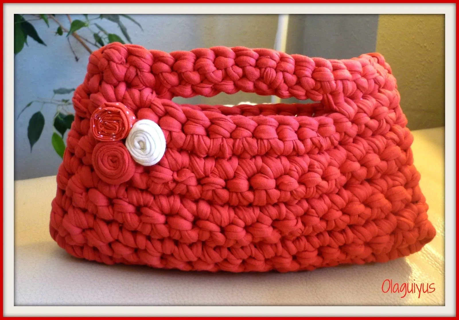 Ideas y esquemas para tejer bolsos o carteras | El blog de trapillo. Ideas y esquemas para tejer bolsos o carteras | El blog de trapillo.
