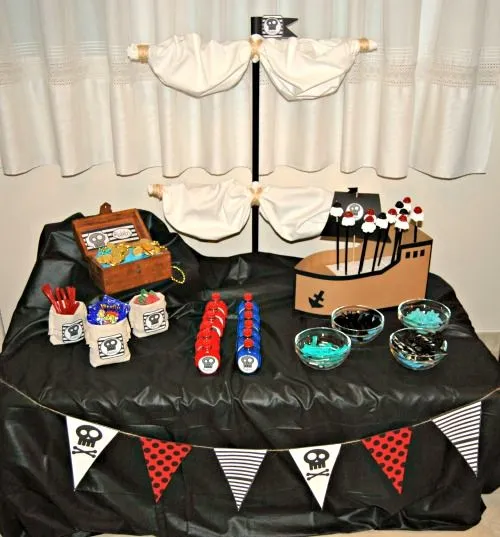 Mesa de golosinas Pirata | Decoideas.Net