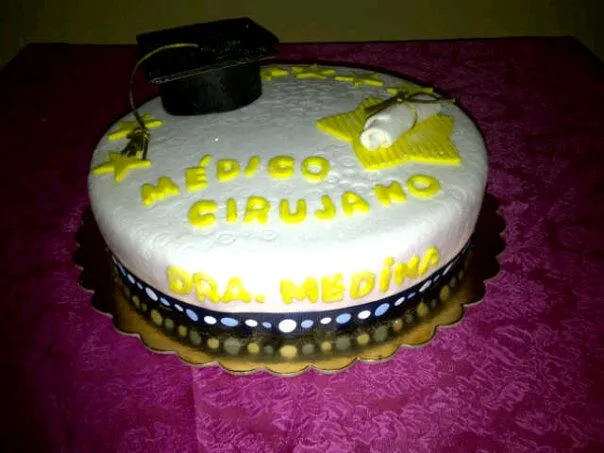 Tortas de graduación bachiller - Imagui