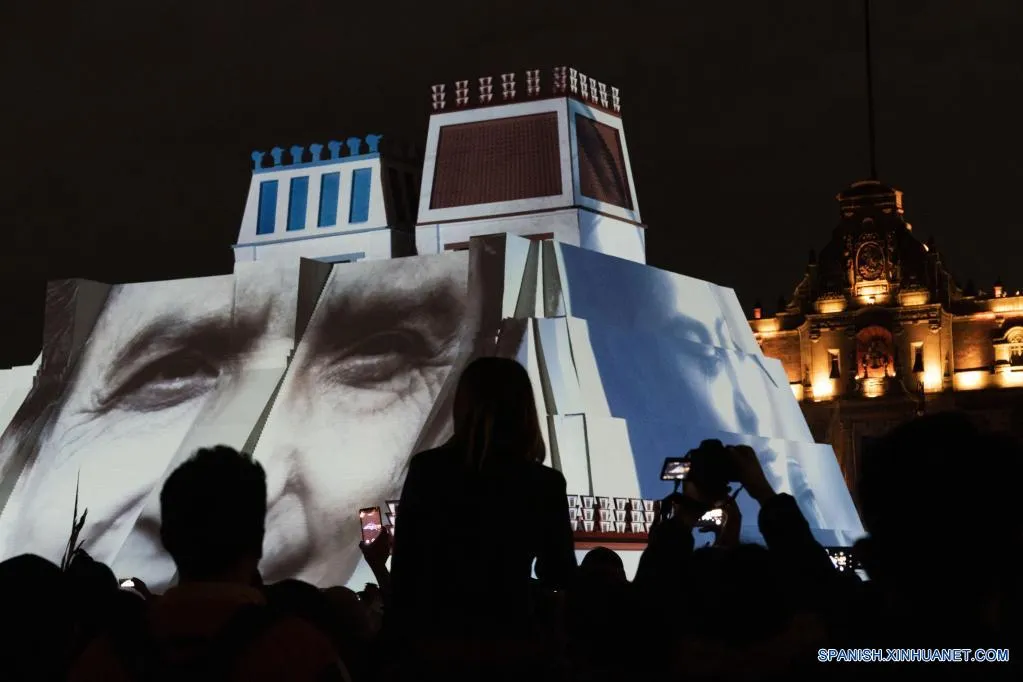 Iluminación conmemorativa por los 500 años de la Resistencia Indígena México-Tenochtitlán| Spanish.xinhuanet.com Iluminación conmemorativa por los 500 años de la Resistencia Indígena México-Tenochtitlán| Spanish.xinhuanet.com