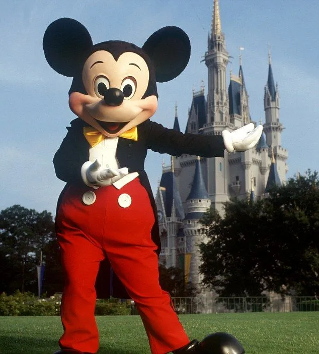 Image of Mickey Mouse formed by craters on Mercury (shame it wasn ... Image of Mickey Mouse formed by craters on Mercury (shame it wasn ...