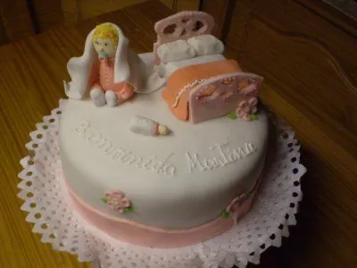 Imagen Para bautizo una linda torta de niña - grupos. Imagen Para bautizo una linda torta de niña - grupos.