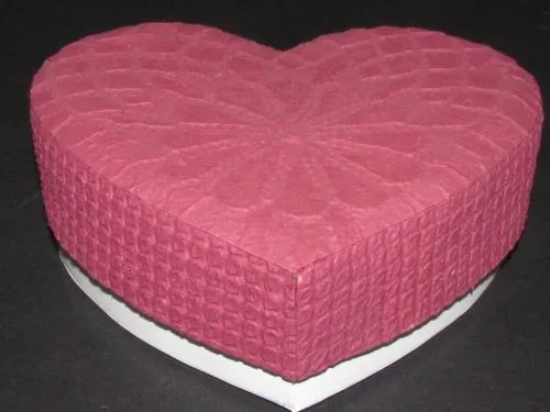 Imagen CAJA CORAZON DE PAPEL DE BETERRAGA - grupos. Imagen CAJA CORAZON DE PAPEL DE BETERRAGA - grupos.