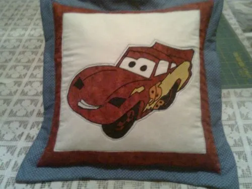 Imagen cojín Rayo Macuin. - grupos.emagister.com