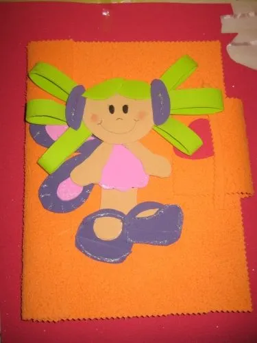 Imagen cuaderno forrado en foamy - grupos.