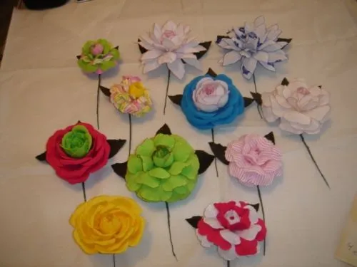 Imagen flores para trajes flamenca - grupos.emagister.com Imagen flores para trajes flamenca - grupos.emagister.com