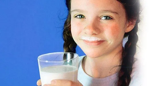 imagen-tomando_leche.jpg