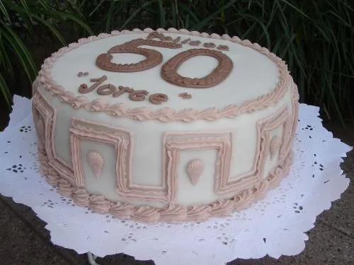 Imagen TORTA PARA 50 AÑOS - grupos.emagister.com