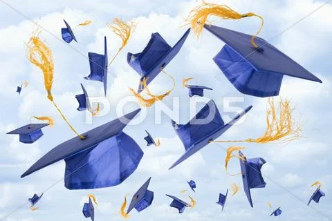 Imagen Vectorial de Birretes De Graduación Que Son Lanzados En El ... Imagen Vectorial de Birretes De Graduación Que Son Lanzados En El ...