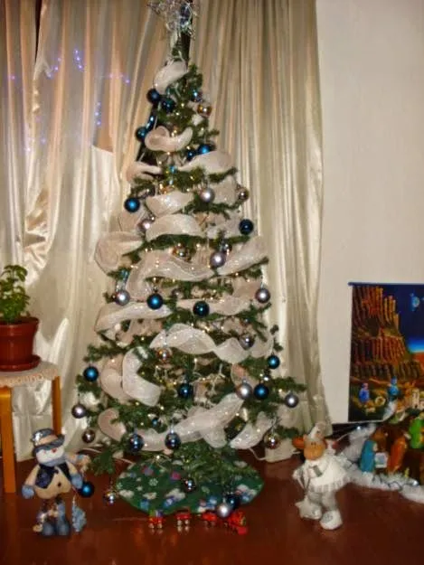 Imagenes de arboles de navidad decorados con mallas - Imagui Imagenes de arboles de navidad decorados con mallas - Imagui