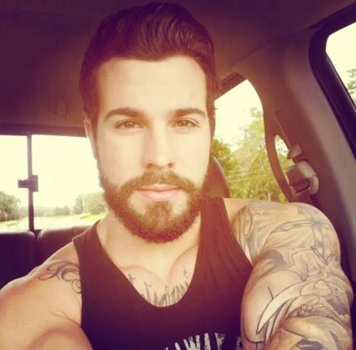 chicos-muy-guapos-tatuados.jpg