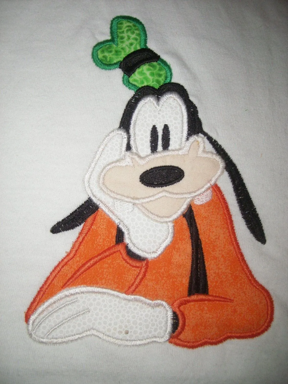 Gufy appliqued tshirt by weluvdizne on Etsy Gufy appliqued tshirt by weluvdizne on Etsy