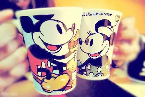 Fondo de Pantalla Animacion tazas de mickey y minnie mouse ...