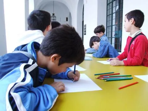 IMAGENES DE NIÑOS DIBUJANDO - Imagui