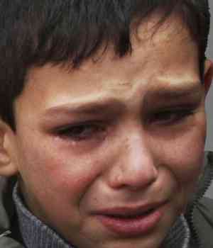 Imagenes de niños llorando - Imagui
