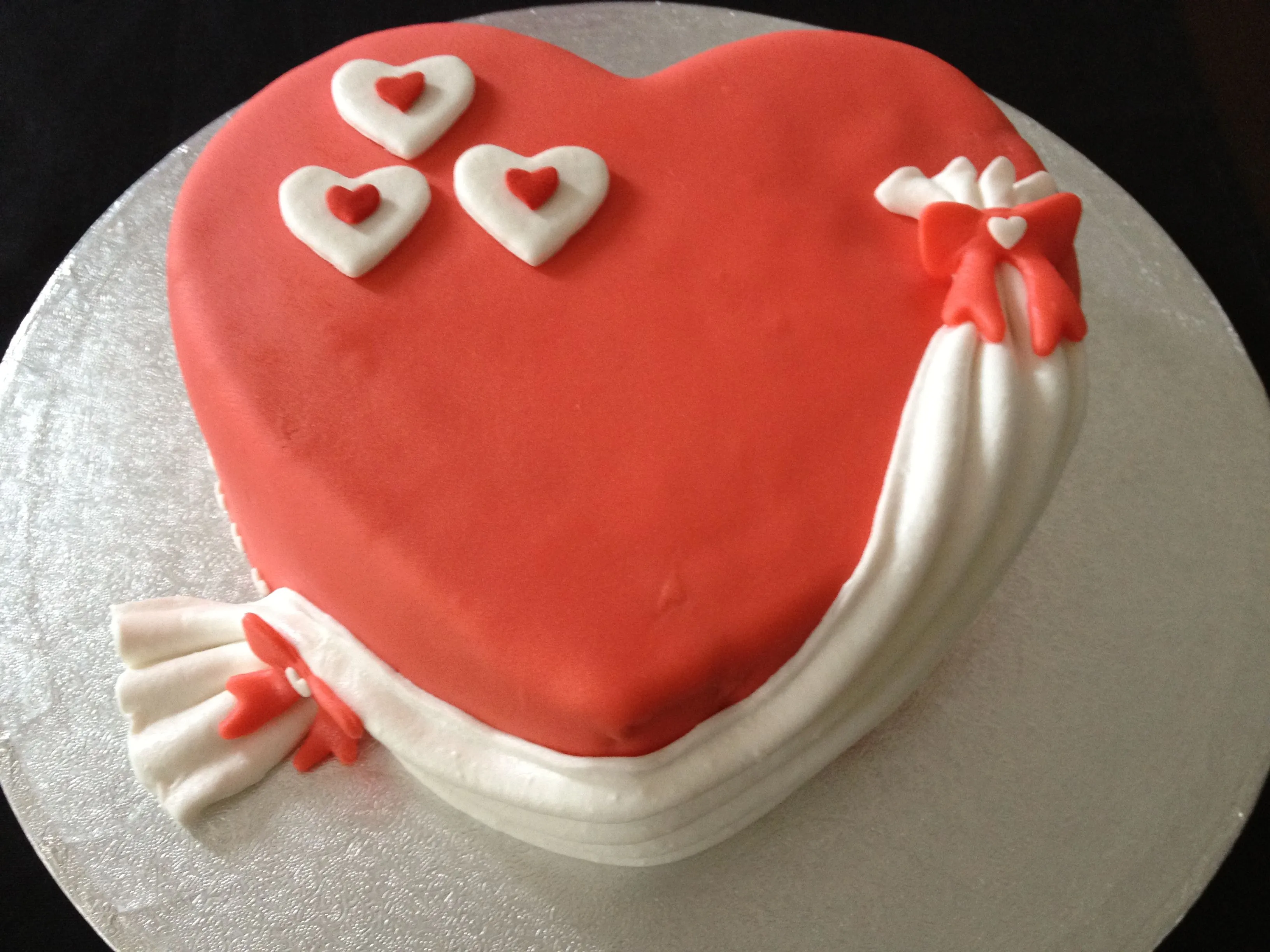 Imágenes de pasteles en forma de corazón - Imagui Imágenes de pasteles en forma de corazón - Imagui
