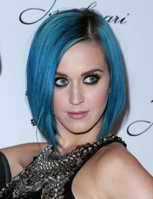 Foto 4 de El pelo azul se gana un hueco en las cabezas de las ...