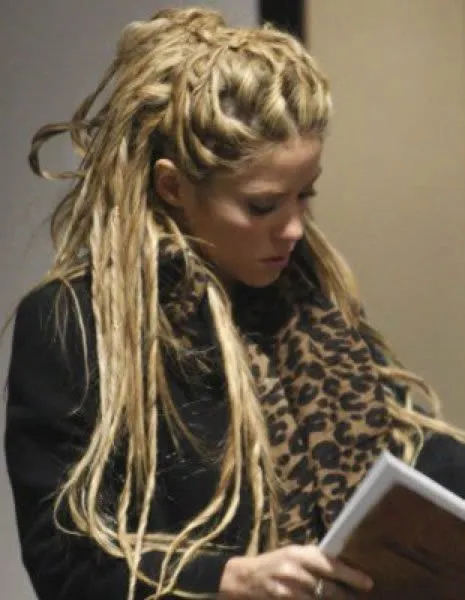 Chicas lindas con rastas – Marcianos